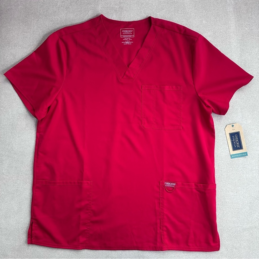 Cherokee Workwear Revolution Men’s Classic V Neck Scrub Top. Red. Large. NWT